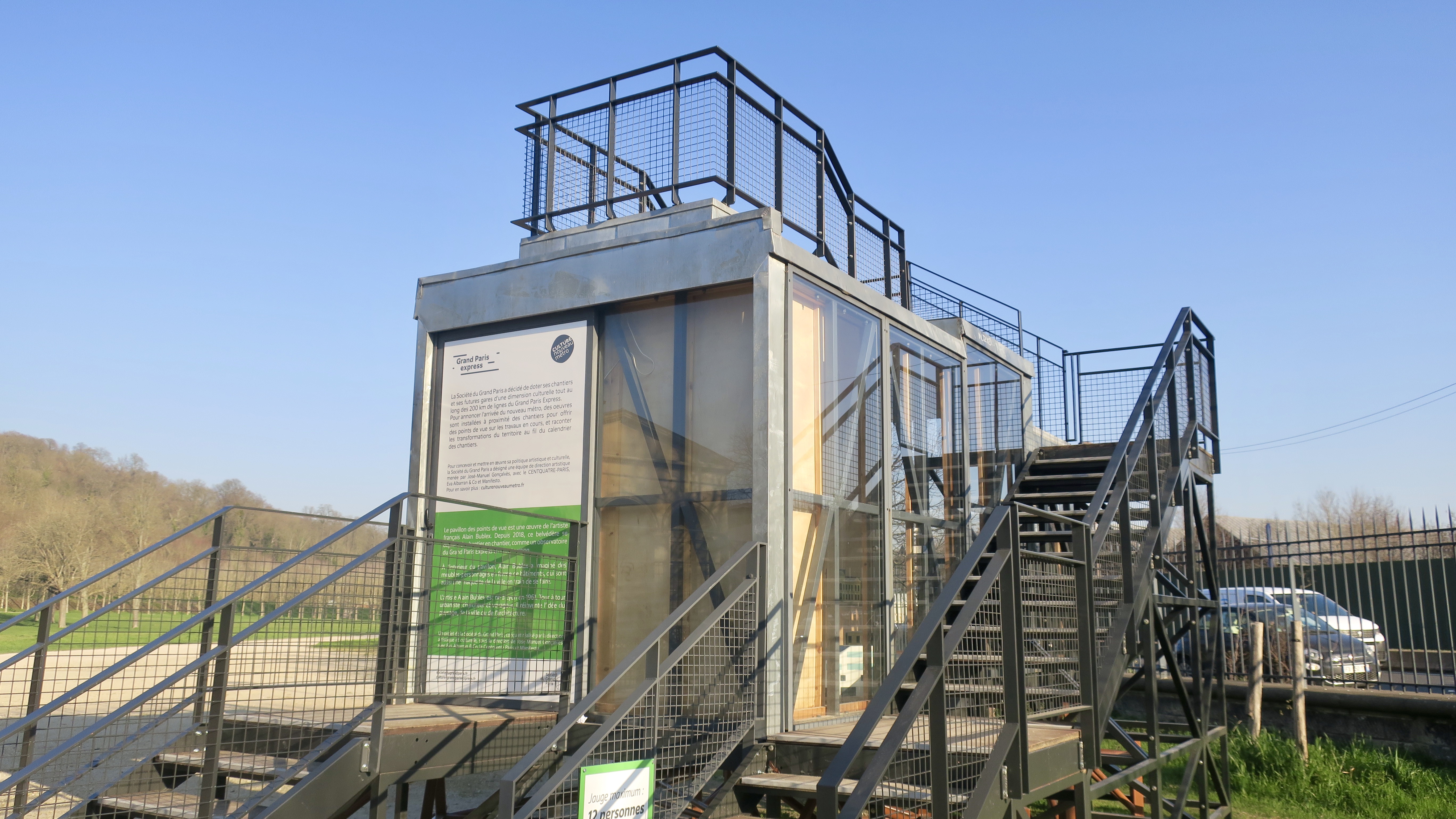 Le Pavillon des Points de Vue d'Alain Bublex au Domaine de Saint-Cloud