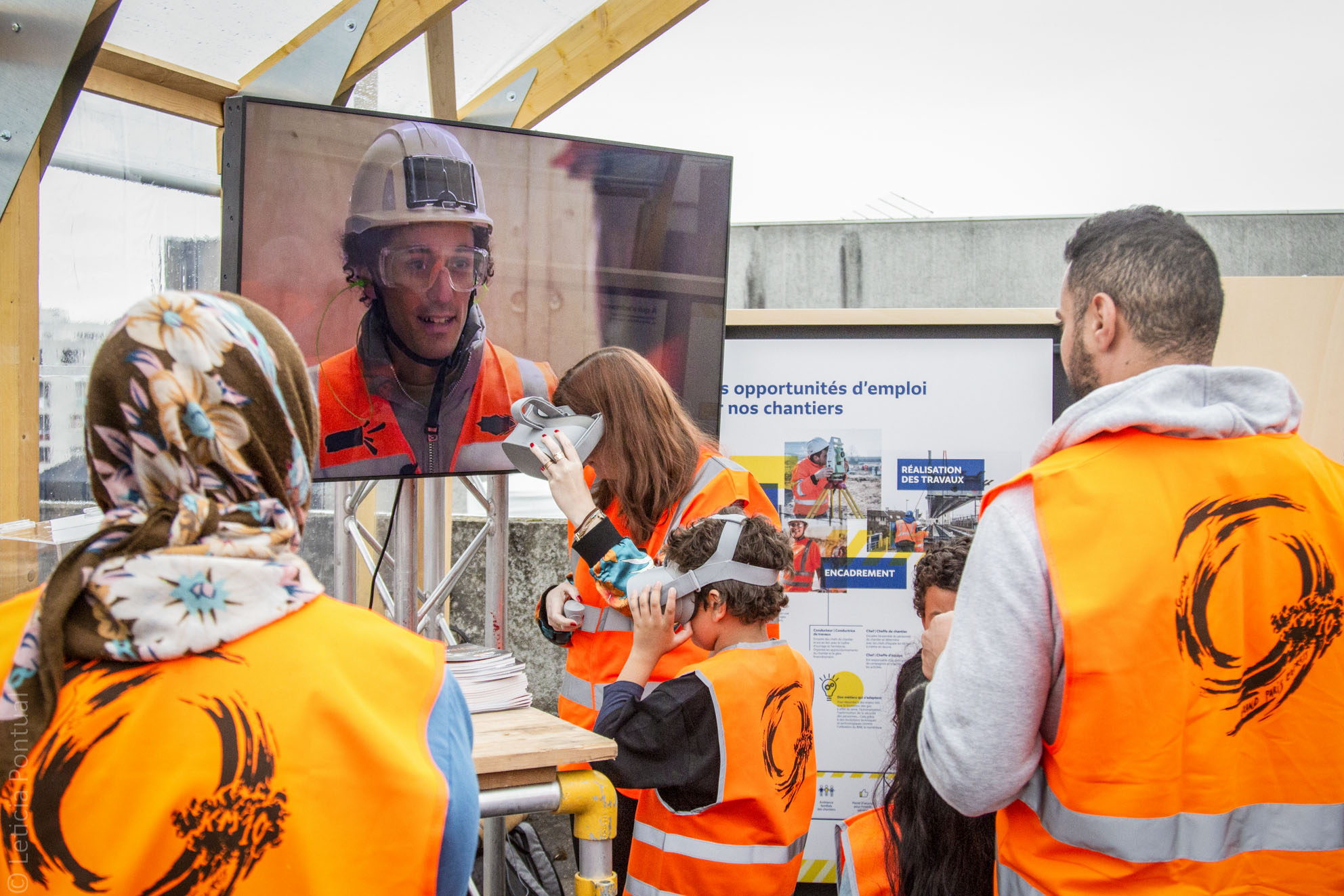 Cahute emploi - Casque de réalité virtuelle - KM10