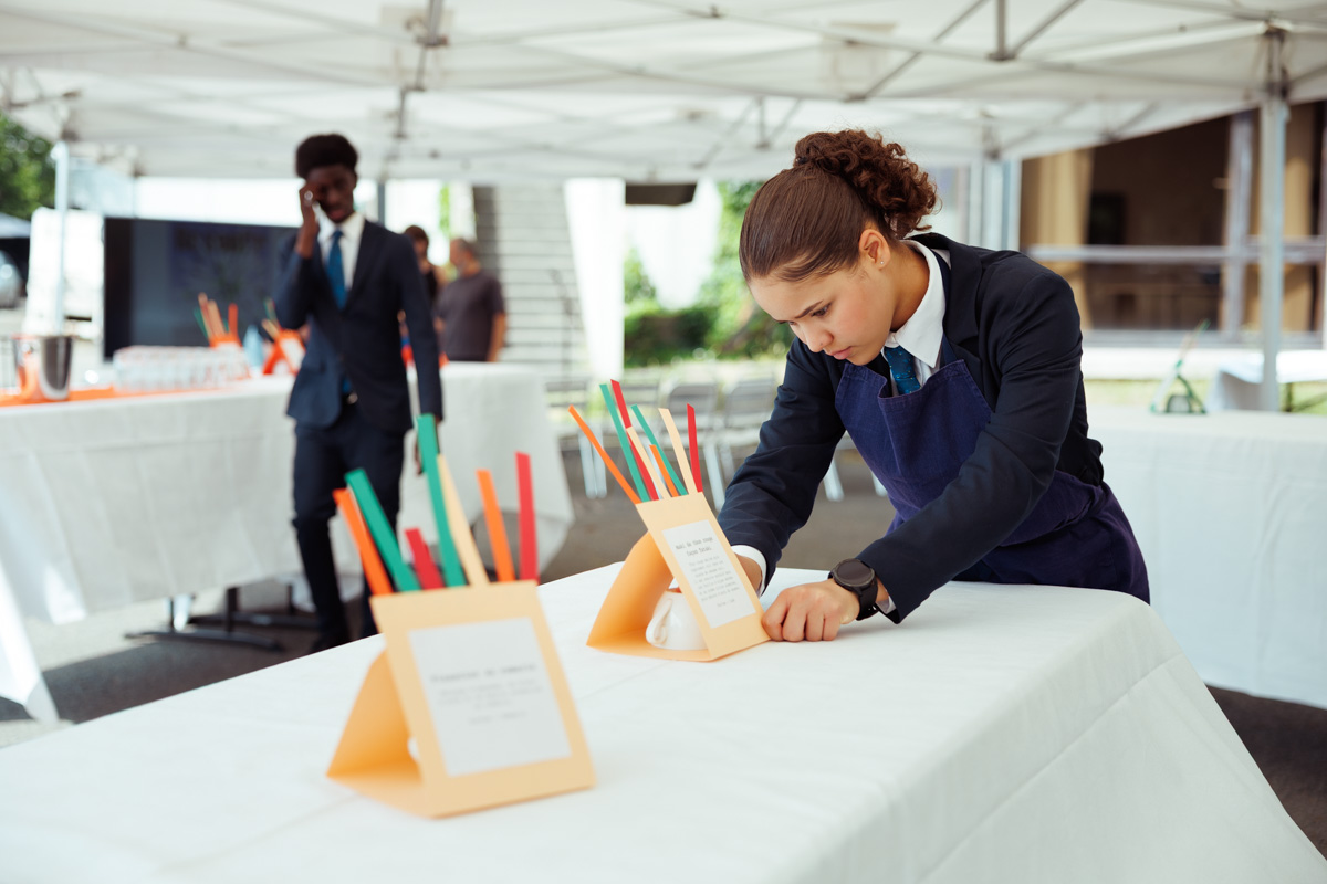 Apéro-banquet par les élèves du lycée Monod