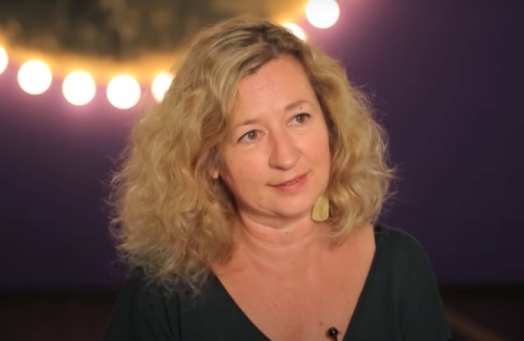 Portrait d’Alexia Fabre